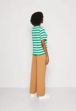 Marc O'Polo DENIM SHORTSLEEVE ROUNDNECK WIDE SLEEVES STRIPED - T-shirt Z Nadrukiem - Multi/amazon Green -sklep Next 05a2c99f46d84155b098572346aad7ce