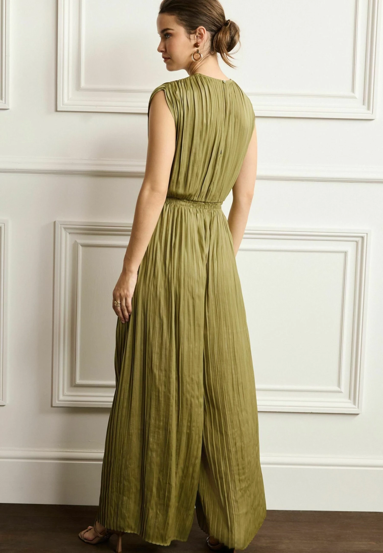 Next PLEATED SHORT SLEEVE PETITE - Kombinezon - Khaki Green 2 Next PLEATED SHORT SLEEVE PETITE - Kombinezon - Khaki Green - obrazek 2