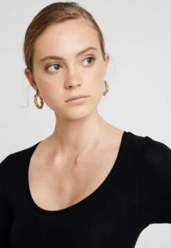 MbyM ANNA - Bluzka Z Długim Rękawem - Black 9 MbyM ANNA - Bluzka Z Długim Rękawem - Black -sklep Next 11f7163b024f4dc9ae96cba3ac40c486