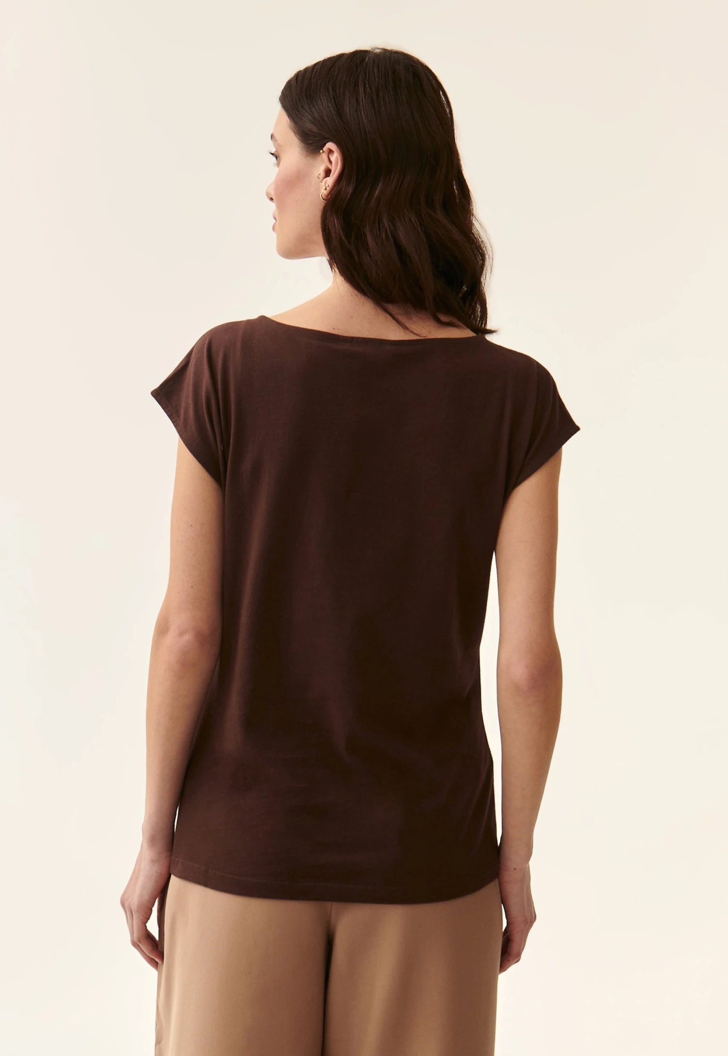 AMANDA - T-shirt Z Nadrukiem - Brown 2 AMANDA - T-shirt Z Nadrukiem - Brown - obrazek 2