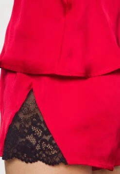 Anna Field 4 PIECE GIFT SET - Piżama - Black/red -sklep Next 1b05099bd812403a89fd3d29c3729797