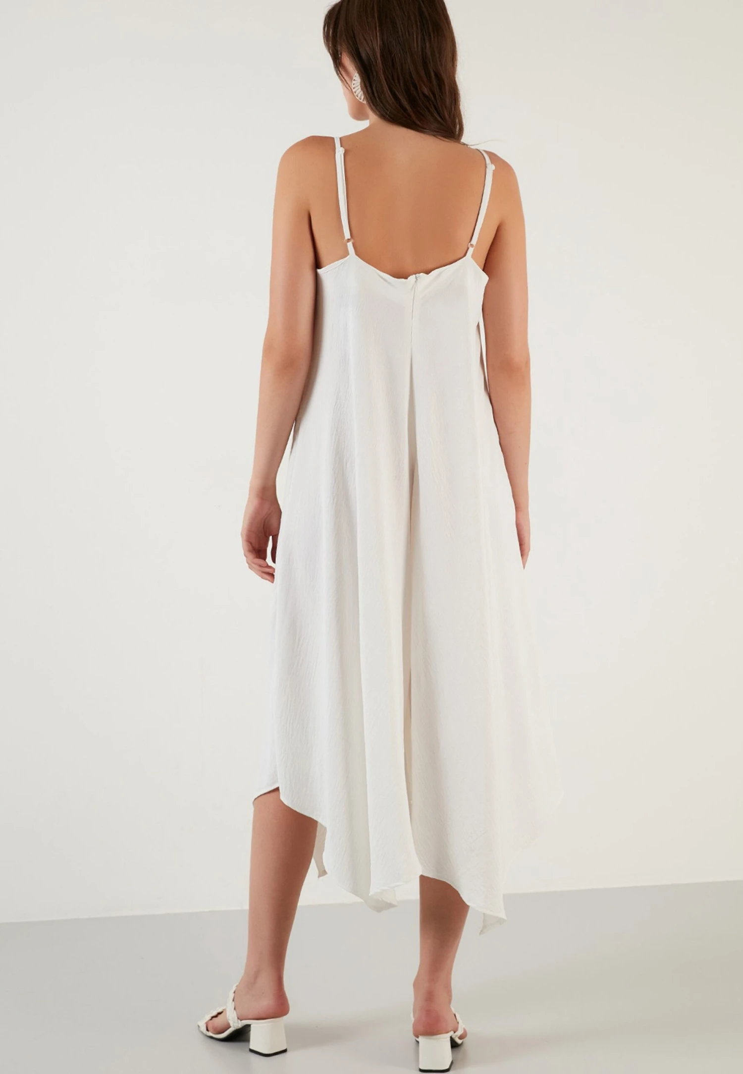 LELA LOOSE FIT - Kombinezon - Ecru 3 LELA LOOSE FIT - Kombinezon - Ecru - obrazek 3