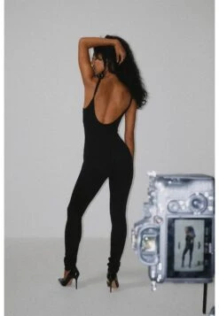 NA-KD DETAIL - Kombinezon - Black -sklep Next 2a1bba636089424b97a83b48d67d2621