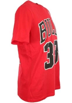 Mitchell & Ness SCOTTIE PIPPEN #33 CHICAGO BULLS RED NBA NAME AND NUMBER - T-shirt Z Nadrukiem - Rot -sklep Next 38f9785c0e0c416c9723a031918d2a0e