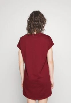 Hunkemöller NIGHTIE NECK CAPS DREAMY - Koszula Nocna - Red -sklep Next 4981994dd5c1493cbab4e1af591cb933