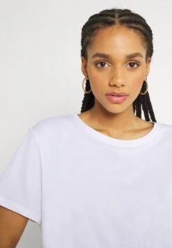 NA-KD TEE 2 PACK - T-shirt Basic - Black/white -sklep Next 56fe84a0ef4d45e48b31d4a1d63eab17