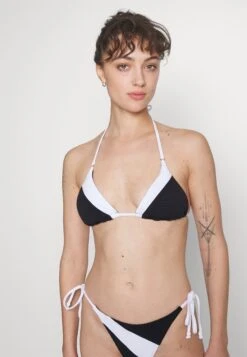Seafolly SLICE OF SPLICE SLIDE - Góra Od Bikini - White/black 9 Seafolly SLICE OF SPLICE SLIDE - Góra Od Bikini - White/black -sklep Next 5cc4967b51354d3da133fff0d86bdff0