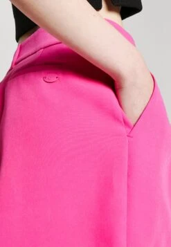 Chiara Ferragni Szorty - Pink -sklep Next 6fd844ccd74947e695a27b1a7e1d6195