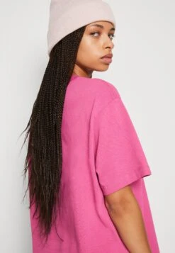 Nike Sportswear TEE AIR - T-shirt Z Nadrukiem - Cosmic Fuchsia -sklep Next 728e56e5317047a1abe3ce74927d7b08