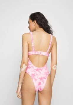 Calvin Klein Swimwear ONE PIECE - Kostium Kąpielowy - Pink -sklep Next 779c8226f1f34965b16f9f7ee56024fe