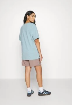 Columbia CORAL RIDGE™ - Szorty - Quantum Mauve -sklep Next 7c1df8d180b546a2a81eed39fb7bc1f8