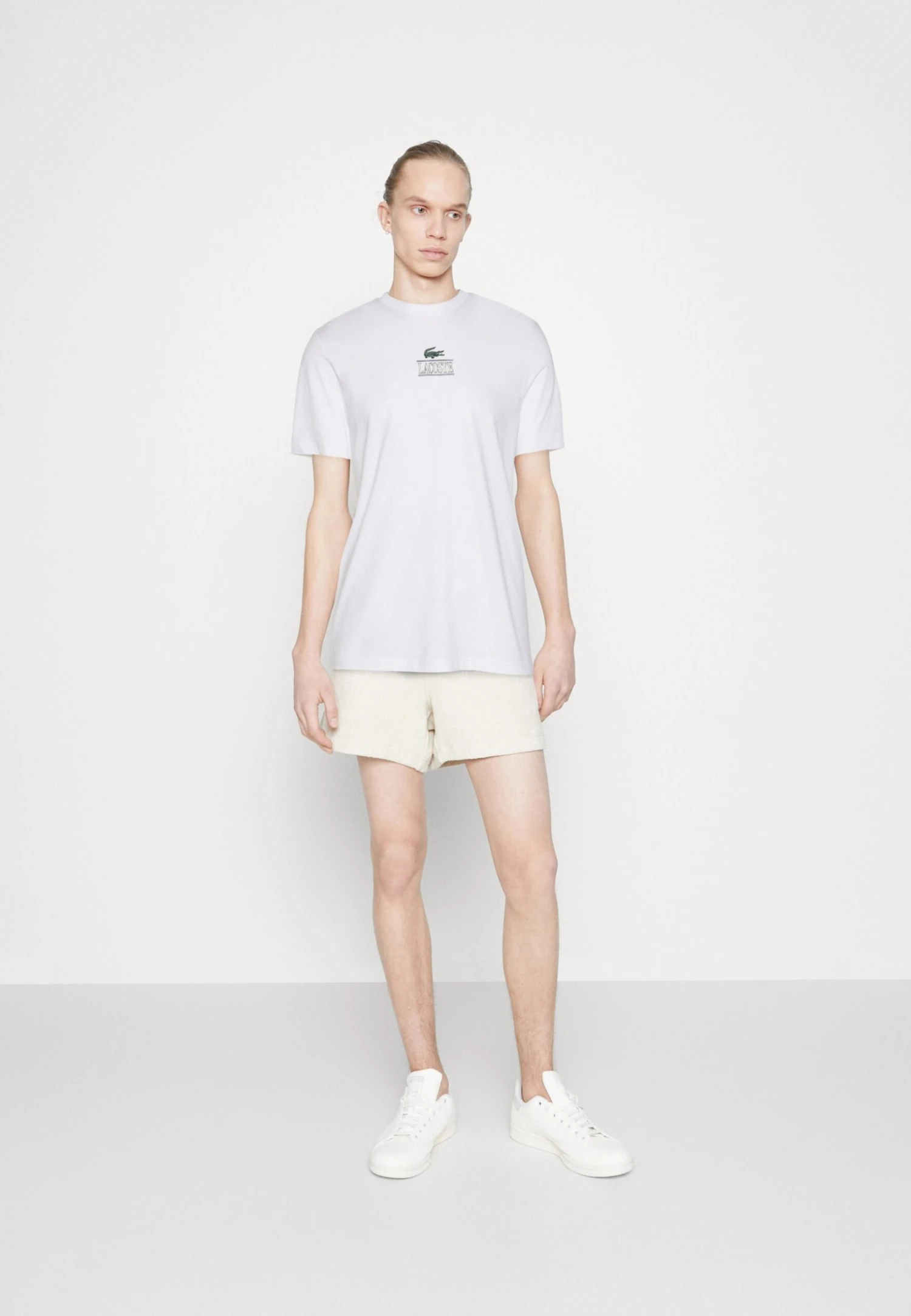 Lacoste UNISEX - T-shirt Z Nadrukiem - White 2 Lacoste UNISEX - T-shirt Z Nadrukiem - White - obrazek 2
