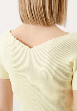 S.Oliver BLACK LABEL MET VIERKANTE HALS - T-shirt Basic - Light Yellow -sklep Next 85d9ffbb1db2422e9c361c54e1609468