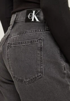 Calvin Klein Jeans BERMUDA MOM - Szorty Jeansowe - Washed Black Dbl Belted Wb -sklep Next 928657e193d6444ba2a0b1ebf68e1a79