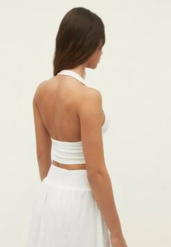 Stradivarius GATHERED HALTER - Top - White -sklep Next 9d68c5864c254d94855fd8bc5a6eaa38