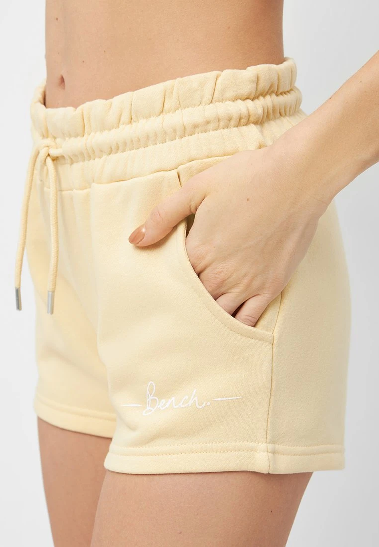 Bench NOVA - Szorty - Butter 3 Bench NOVA - Szorty - Butter - obrazek 3