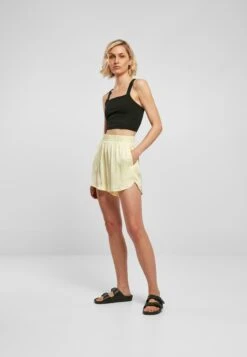 URBAN CLASSICS RESORT - Szorty - Softyellow