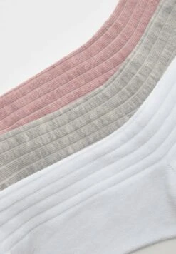 PULL & BEAR PACK OF 3 LETTUCE-EDGE - Skarpety - Pink