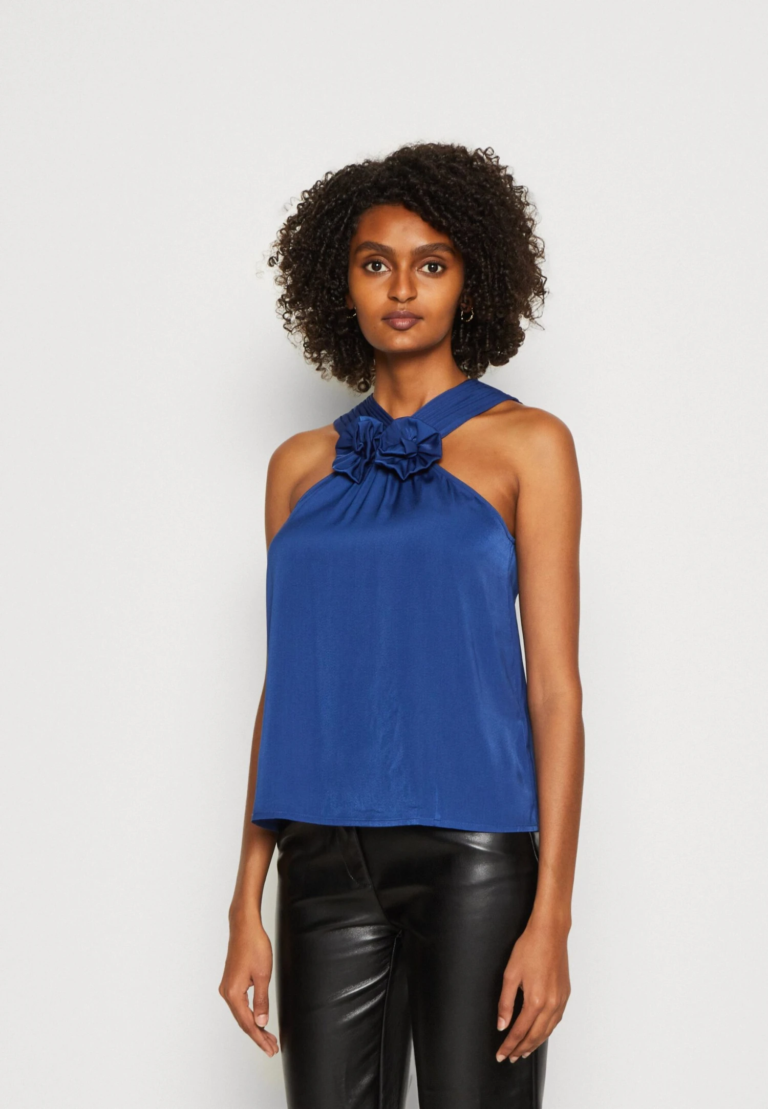 Anna Field Top - Blue 1 Anna Field Top - Blue