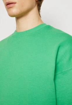 Only & Sons ONSCERES VINTAGE FIT CREW NECK UNISEX - Bluza - Kelly Green -sklep Next b9346809854642ea803c15a61e68d422