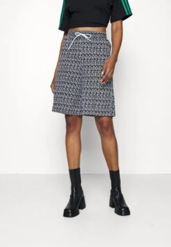 Adidas Sportswear GRAPHIC CULLOTE - Szorty - Black/white/white