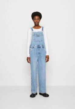 Marc O'Polo DENIM DUNGAREE RELAXED FIT LOW CROTCH LOOSE LEG REGULAR - Ogrodniczki - Multi/authentic Worn Light Blue