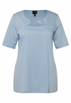 Ulla Popken TWIST NECKLINE SHORT SLEEVE - T-shirt Z Nadrukiem - Light Blue 9 Ulla Popken TWIST NECKLINE SHORT SLEEVE - T-shirt Z Nadrukiem - Light Blue -sklep Next c23bf91ee61d42bb9d378fc409c9e5ac