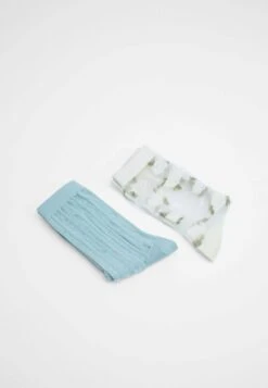 Stradivarius 2 PACK OF SEMI-SHEER - Skarpety - Green -sklep Next c9dc70f066cc47b382b0dd6a49ffdcd0