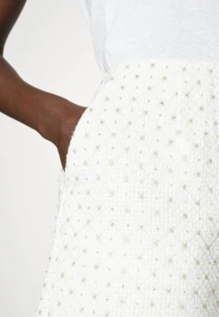 Bruuns Bazaar DURIAN FROJAS - Szorty - Snow White -sklep Next d22c9347ad34416ab235bcfa9ee00f76