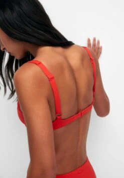 PULL & BEAR BASIC BALCONETTE - Góra Od Bikini - Red -sklep Next d2b299293ee24a249078defba83493d0