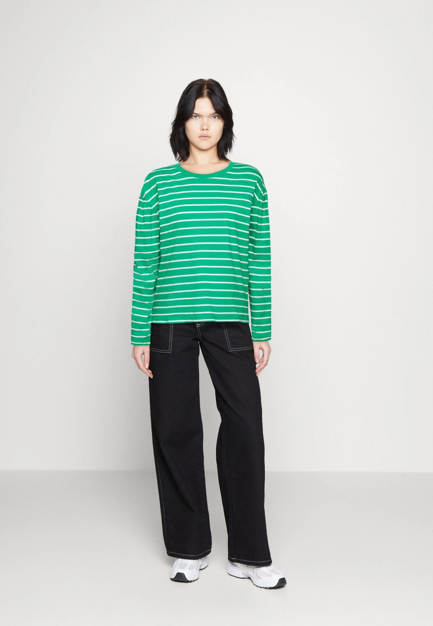 Monki Bluzka Z Długim Rękawem - Green 2 Monki Bluzka Z Długim Rękawem - Green - obrazek 2