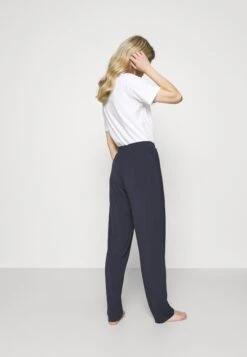 Schiesser SCHLAFHOSE LANG MODAL MIX - MIX & RELAX - Spodnie Od Piżamy - Dunkelblau 7 Schiesser SCHLAFHOSE LANG MODAL MIX - MIX & RELAX - Spodnie Od Piżamy - Dunkelblau -sklep Next f308d0e7d26e46f8ad6adc4a691f496d